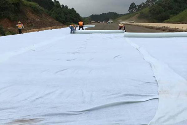 聚丙烯長絲土工布等效孔徑范圍是多少度  第1張